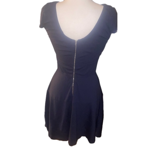 Banana Republic Solid Navy Blue Short Sleeve Flared Flounce Hem Dress - Picture 3 of 5